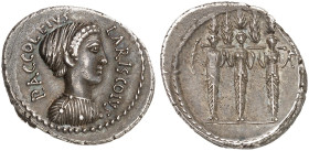 RÖMISCHE MÜNZEN. RÖMISCHE REPUBLIK. P. Accolleius Lariscolus. 
Denar, 43 v. Chr. Büste der Diana Nemorensis / Dreiteilige Kultstatue.
Cr. 486/1; S. ...