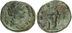RÖMISCHE MÜNZEN. RÖMISCHE KAISERZEIT. Lucilla, gest. 183. 
Sesterz. Rev. Stehende Pietas vor Altar.
RIC 1755; C. 53 23,77 g grüne Patina, ss