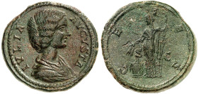 RÖMISCHE MÜNZEN. RÖMISCHE KAISERZEIT. Iulia Domna, gest. 217. 
Sesterz. Rev. Stehende Ceres.
RIC 848; C. 18 29,87 g grüne Patina, feines Portrait, p...