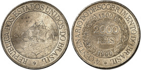 ÜBRIGES AUSLAND. BRASILIEN. - Republik. 
2000 Reis 1900, auf die 400-Jahrfeier der Entdeckung Brasiliens.
Ray. 11, KM 501 vz