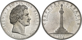 BAYERN. Ludwig I., 1825-1848. 
Geschichtstaler 1828, "VERFASSUNGSSÄULE".
Thun 55, AKS 123, J. 38 min. Kr., vz