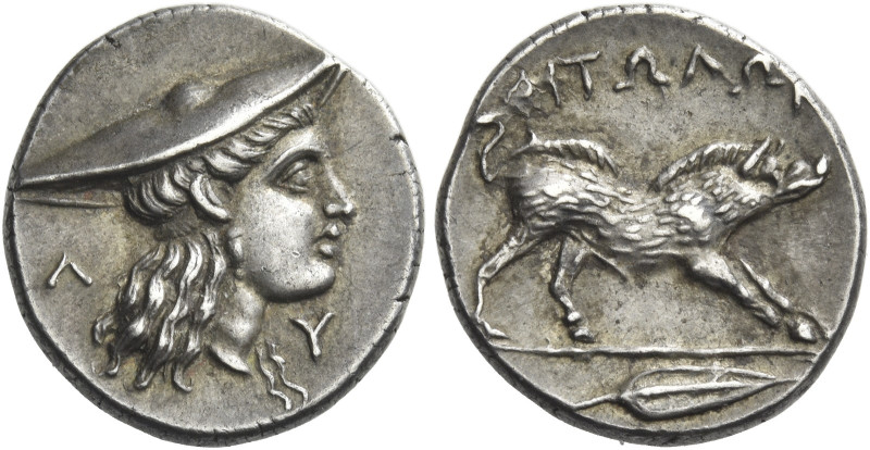 Aetolia, Aetolian League. 
Hemidrachm circa 205-150, AR 2.80 g. Head of Aetolia...