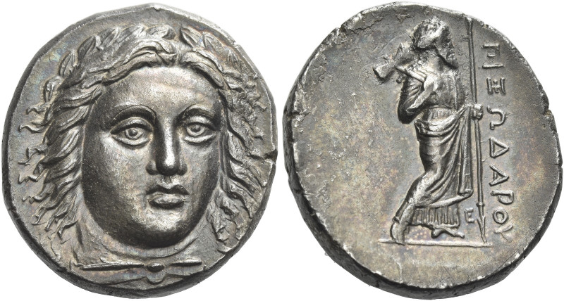 Hidrieus, 351-344. 
Tetradrachm, Halicarnassus circa 341-336, AR 14.92 g. Wreat...