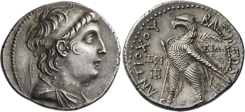 Antiochus VII Euergetes, 138 – 129. 
Tetradrachm, Sidon 136/5, AR 14.10 g. Diad...