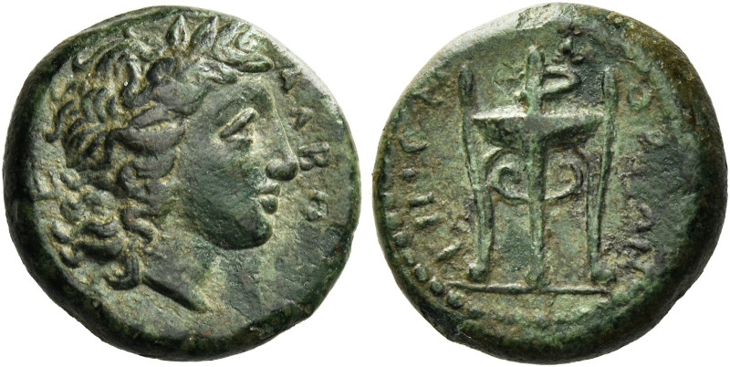 Morgantina. 
Hexas circa 344-317, Æ 3.59 g. ΛABOΣ Laureate head r. Rev. M – OPΓ...