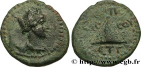 TRAJANUS
Type : Quart d’unité 
Date : c. 99-100 
Mint name / Town : Césarée Maritime, Samarie 
Metal : copper 
Diameter : 16,5  mm
Orientation dies : ...