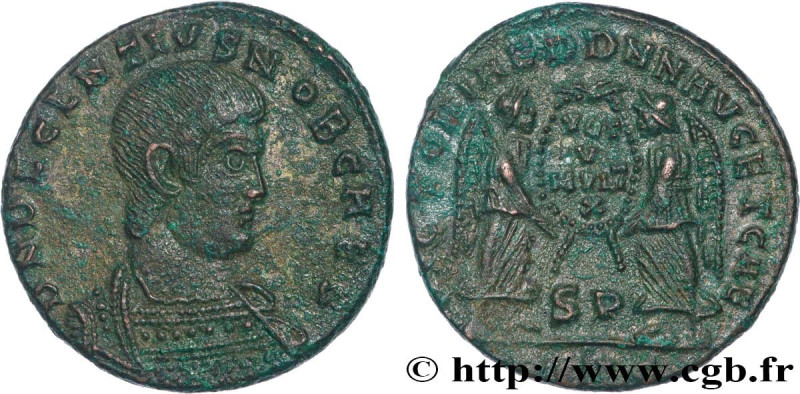 DECENTIUS
Type : Maiorina 
Date : 352 
Mint name / Town : Lyon 
Metal : copper 
...