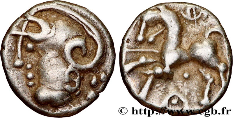 EDUENS, ÆDUI (BIBRACTE, Area of the Mont-Beuvray)
Type : Denier à la tête casqué...