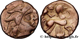 PICTONES (Area of Poitiers)
Type : Quart de statère d’électrum à la main 
Date : Ier siècle avant J.-C. 
Mint name / Town : Poitiers (86) 
Metal : ele...
