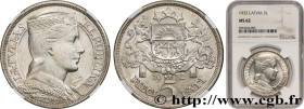LATVIA
Type : 5 Lati 
Date : 1932 
Quantity minted : 600000 
Metal : silver 
Millesimal fineness : 835  ‰
Diameter : 37  mm
Orientation dies : 12  h.
...