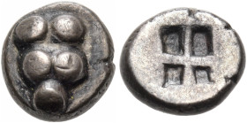CYCLADES, Keos. Ioulis. Circa 515-490/80 BC. Obol (Silver, 8 mm, 0.66 g). Grape cluster with five grapes. Rev. Quadripartite incuse square, with two s...