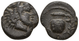 Greek
IONIA. Erythrai. (Circa 400-375 BC).
AE Bronze (14.1mm 1.13g)
Obv: Head of Herakles to right, wearing lion skin headdress
Rev: Single-handle...