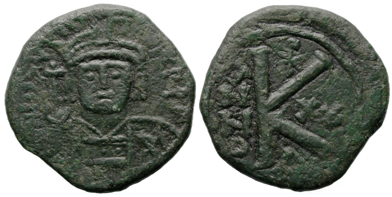 Byzantine
Maurice Tiberius (582-602 AD). Constantinople
AE Half Follis (22.9mm...