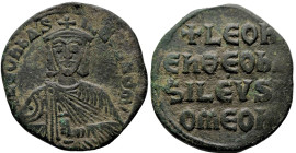 Byzantine
Leo VI the Wise (886-912 AD) Constantinople
AE Follis (24mm 5.68g)
Obv: Crowned and draped bust facing, holding akakia
Rev: +LЄOҺ/ЄҺ ӨЄO...