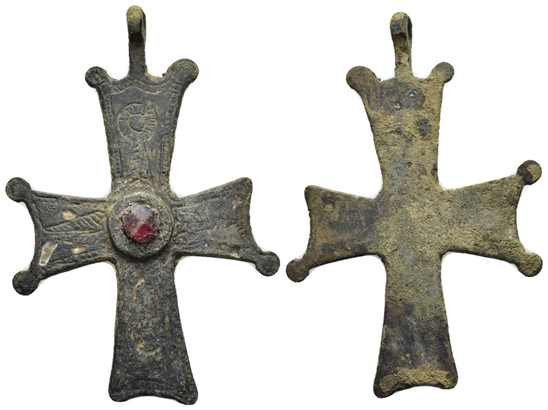 BYZANTINE EMPIRE.Bronze Cross.(8th-10th century).Ae.

Condition : Good very fine...