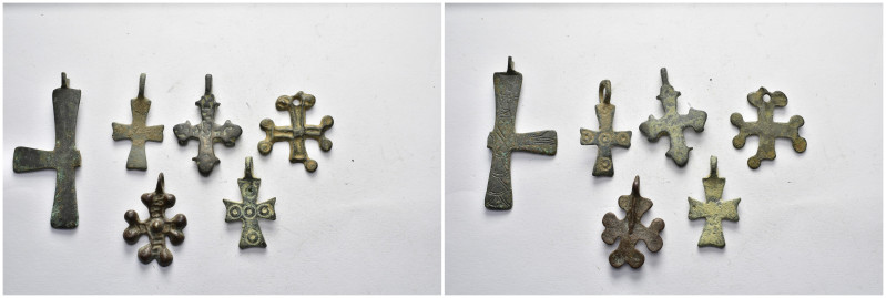 BYZANTINE EMPIRE.Bronze Cross.(8th-10th century).Ae.

Condition : Good very fine...