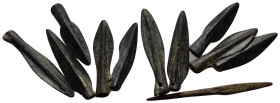 ANCIENT ROMAN BRONZE ARROW HEADS.(Circa 2th Century).Ae.

Condition : Good very fine.

Weight : gr
Diameter : mm