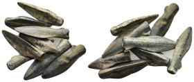 ANCIENT ROMAN BRONZE ARROW HEADS.(Circa 2th Century).Ae.

Condition : Good very fine.

Weight : gr
Diameter : mm