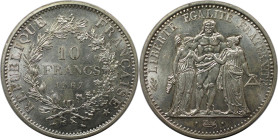 Europäische Münzen und Medaillen, Frankreich / France. Herkulesgruppe. 10 Francs 1967. 25,0 g. 0.900 Silber. 0.72 OZ. KM 932. Fast Stempelglanz. Min.K...