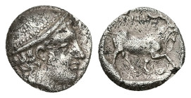 Thrace, Ainos. AR Diobol, 1.23 g 11.47 mm. Circa 408-406 BC.
Obv: Head of Hermes right wearing petasos.
Rev: AINI,Goat standing right; crab below rais...