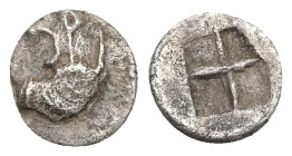 Thrace, Chersonesos. Kardia or Agora. AR hemiobol, 0.32 g 7.40 mm. Circa 515-493 BC.
Obv: Protome of lion right, head turned back.
Rev. Quadripartite ...