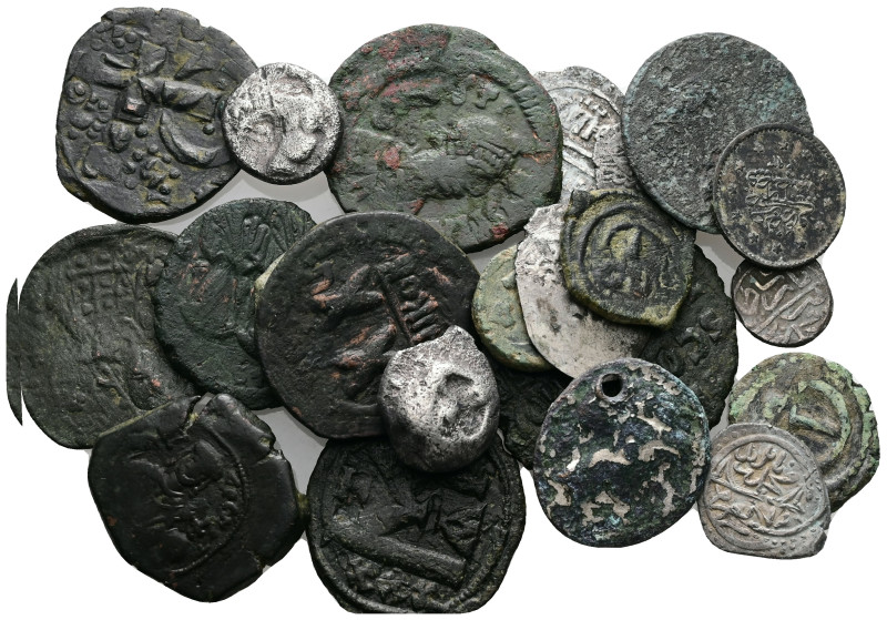 Lot of 24 unclassified
See picture.
LOT SOLD AS IS, NO RETURNS.
