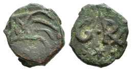 SALERNO. Guglielmo I (1154-1166). Frazione di follaro. AE (1,52 g). Vessillo spiegato - lettere G RX, sopra e sotto stellette a sei raggi tra due glob...