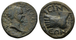 Pisidia, Isinda. Trajan Decius, 249-251 AD. AE. (19mm, 5.5 g) Obv: […] ΤΡ[.] ΔƐΚΙΟΝ ƐΥ. Laureate and draped bust of Trajian Decius, right. Rev: ΙϹΙΝΔƐ...