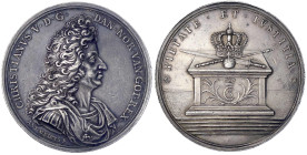 Ausländische Münzen und Medaillen
Dänemark
Christian IV., 1588-1648
Silbermedaille o.J. (1693), von Anton Meybusch. Huldigung für den König. Geharn...