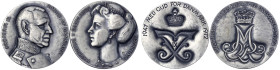 Ausländische Münzen und Medaillen
Dänemark
Margrethe II., seit 1972
2 Silbermedaillen 1972 von R.H., geprägt bei Sporrong (Feinsilber). Brb. Freder...