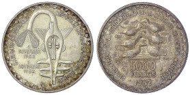 Ausländische Münzen und Medaillen
Französisch Westafrika
5000 Francs 1982. Währungsunion. vorzüglich/Stempelglanz, schöne Patina. Krause/Mishler 11....