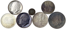 Ausländische Münzen und Medaillen
Norwegen
Lots
7 Münzen: 1 Öre 1906, 2 Kroner 1914 zur 100 Jf. der Unabhängigkeit, sowie 5 moderne Silber-Gedenkmü...
