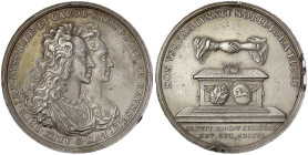 Ausländische Münzen und Medaillen
Russland
Nikolaus I., 1825-1855
Silbermedaille 1711, unsign. Auf die Vermählung des Thronfolgers mit Charlotte Ch...
