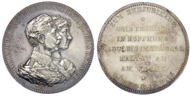 Altdeutsche Münzen und Medaillen
Brandenburg-Preußen
Wilhelm II., 1888-1918
Silbermedaille o.J. (1889) v. Weigand. Ehrengabe zum Ehejubiläum. 45 mm...