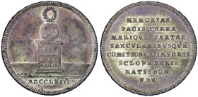Altdeutsche Münzen und Medaillen
Regensburg-Stadt
1/2 Feinsilbertaler 1763, von J. Busch u. J. Körnlein, der Regensburger Stahlschützengesellschaft,...