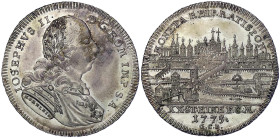 Altdeutsche Münzen und Medaillen
Regensburg-Stadt
1/2 Taler 1775. Stadtansicht. 14,02. fast Stempelglanz, Prachtexemplar mit feiner Patina, sehr sel...