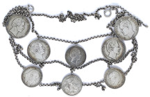 Münzgefässe und Münzschmuck
-1
Bayern: Trachtenkette mit 7 Silbermünzen und 1 Silbermedaille: Geschichtstaler 1828 Segen des Himmels, Doppelgulden 1...