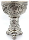 Münzgefässe und Münzschmuck
-1
Jagdpokal 1906, Silber 800, "Jagdrennen Lechfeld 1. Juli 1906 I. Preis von Scanzoni". Mit 12 alten Silbermünzen und -...