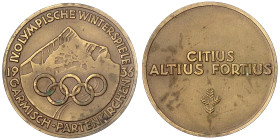 Medaillen
Drittes Reich
Bronzemedaille 1936 von Richard Klein. Für Teilnehmer der Oly. Winterspiele Garmisch-Partenkirchen. 60 mm, im Originaletui. ...