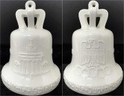 Medaillen
Drittes Reich
Olympiaglocke 1936, weisses Porzellan. Mit Klöppel. Höhe 12 cm. vorzüglich