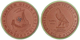 Medaillen
Drittes Reich
Porzellanmedaille 1940, Feldzug in Norwegen. Braun, mit Datum, Rand grün und Hkr. schwarz. 50 mm. prägefrisch. Scheuch 1867i...