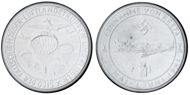 Medaillen
Drittes Reich
Porzellanmedaille Einnahme von Kreta 1941, weiß. 49 mm...