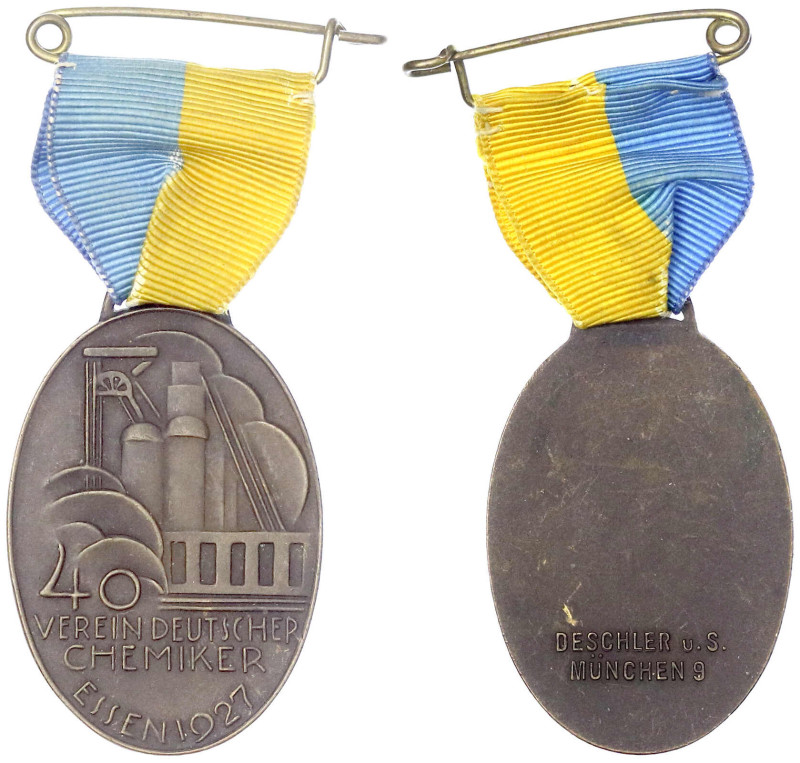 Medaillen
Städtemedaillen
Essen
Tragbare ovale Bronzemedaille am Band 1927 vo...