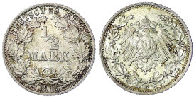 Reichskleinmünzen
1/2 Mark gr. Adler Eichenzweige, Silber 1905-1919
1913 G. Stempelglanz, Prachtexemplar mit herrlicher Patina. Jaeger 16.