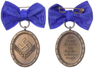 Orden und Ehrenzeichen
Deutschland
Drittes Reich, 1933-1945
Dienstauszeichnungen Reichsarbeitsdienst (RAD) für Frauen, 4. Stufe. Am Band. vorzüglic...
