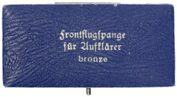 Orden und Ehrenzeichen
Deutschland
Drittes Reich, 1933-1945
Originaletui zur Frontflugspange für Aufklärer in Bronze. vorzüglich. Niemann zu 7.07.2...