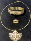 Varia
Schmuck
Ensembles
Designerschmuck-Ensemble von Michela Frey, Wien, Metall vergoldet mit Emaillierungen: Collier mit Anhänger, Armreif und Fin...
