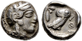 Attika. Athen 
Drachme 454-404 v. Chr. Kopf der Athena nach rechts / Eule stehend nach rechts, links im Feld ein Olivenzweig. Svoronos 15, 21. 4,26 g...