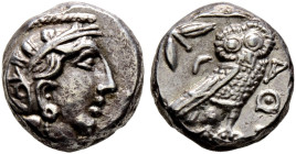 Attika. Athen 
Tetradrachme 350-294 v. Chr. Athenakopf nach rechts / Eule stehend nach rechts, links im Feld Olivenzweig und Mondsichel. Svoronos 19,...