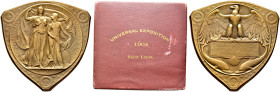 USA. 
Dreieckige, bronzene Prämienplakette 1904 von Weinmann, der Weltausstellung (Louisiana Purchase Exposition) in St. Louis. Liberty und Louisiana...